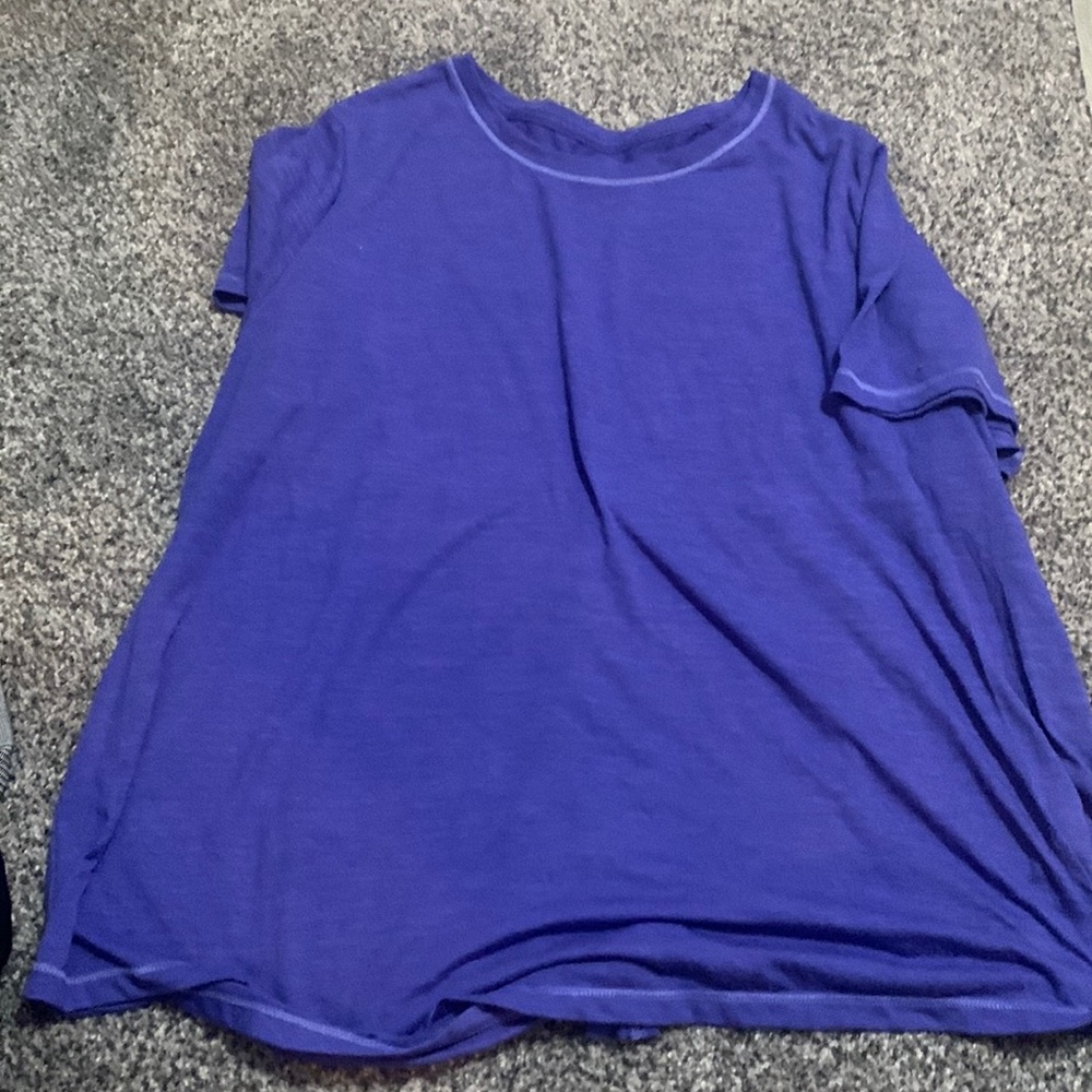 Athletic shirt